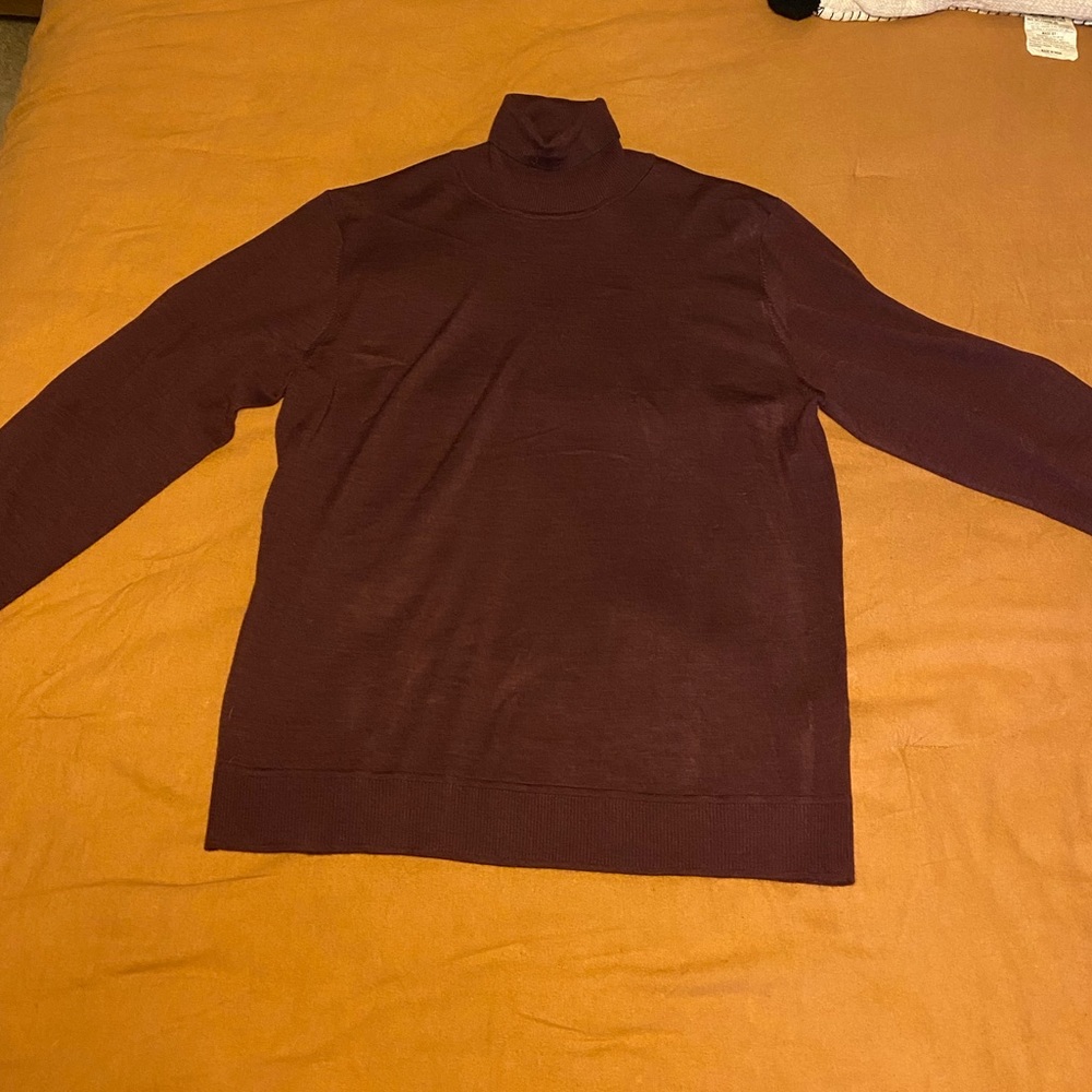 Burgundy Murano turtleneck(Large)
